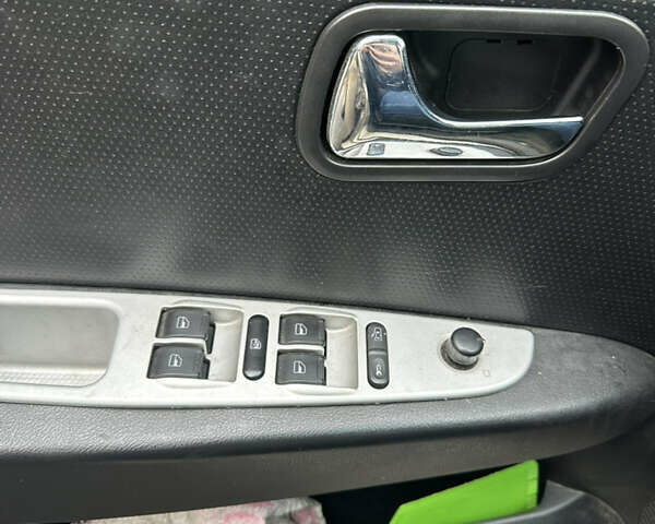 Бежевый ЗАЗ Форза, объемом двигателя 1.5 л и пробегом 209 тыс. км за 2000 $, фото 9 на Automoto.ua