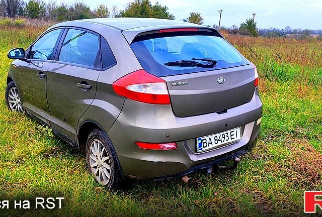 ЗАЗ Форза 2012 у Александрие на Automoto.ua Бежевий ЗАЗ Форза, об'ємом двигуна 1.5 л та пробігом 124 тис. км за 2100 $, фото 4 на Automoto.ua