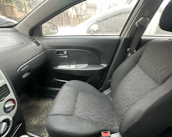 Бежевый ЗАЗ Форза, объемом двигателя 1.5 л и пробегом 209 тыс. км за 2000 $, фото 10 на Automoto.ua