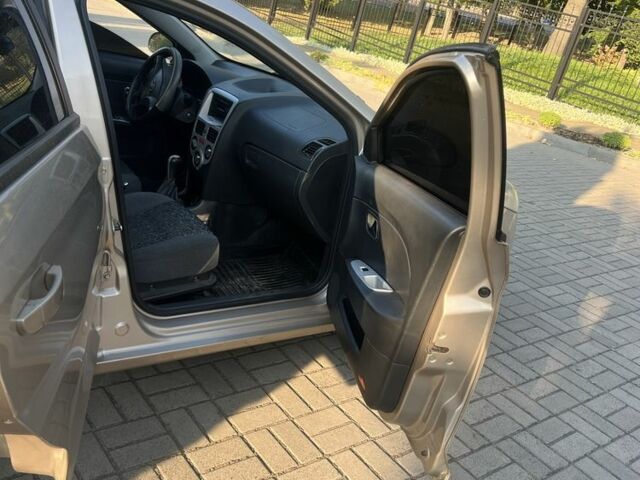 Бежевий ЗАЗ Форза, об'ємом двигуна 0 л та пробігом 105 тис. км за 2850 $, фото 7 на Automoto.ua