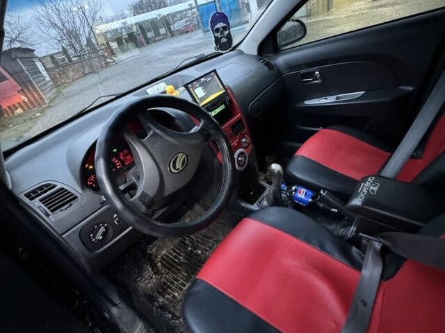 Черный ЗАЗ Форза, объемом двигателя 1.5 л и пробегом 200 тыс. км за 1400 $, фото 4 на Automoto.ua