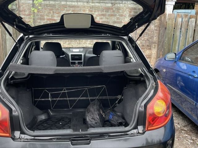 Черный ЗАЗ Форза, объемом двигателя 1.5 л и пробегом 160 тыс. км за 2100 $, фото 5 на Automoto.ua