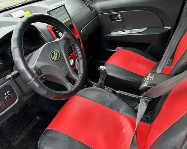 Черный ЗАЗ Форза, объемом двигателя 1.5 л и пробегом 204 тыс. км за 2450 $, фото 5 на Automoto.ua