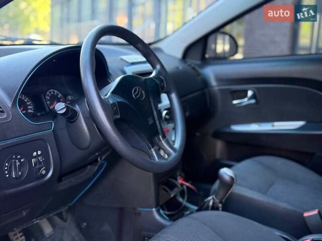 Черный ЗАЗ Форза, объемом двигателя 1.5 л и пробегом 145 тыс. км за 2499 $, фото 2 на Automoto.ua