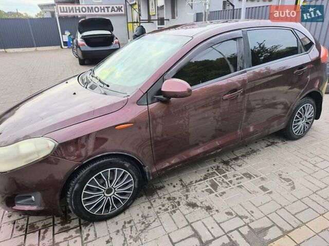 ЗАЗ Форза 2011 у Броварах на Automoto.ua Червоний ЗАЗ Форза, об'ємом двигуна 1.5 л та пробігом 287 тис. км за 2250 $, фото 4 на Automoto.ua
