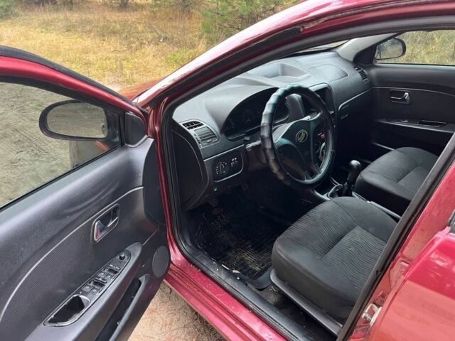 Красный ЗАЗ Форза, объемом двигателя 1.5 л и пробегом 175 тыс. км за 3200 $, фото 11 на Automoto.ua