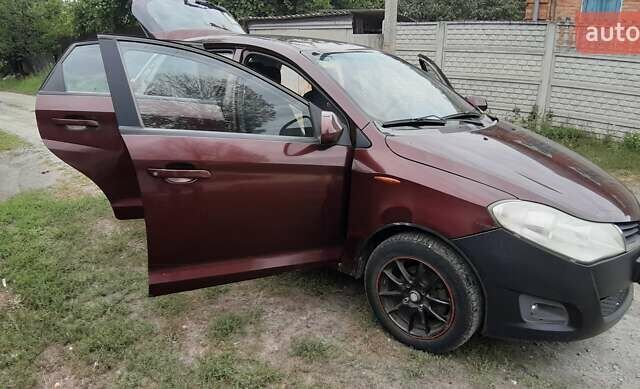 Червоний ЗАЗ Форза, об'ємом двигуна 1.5 л та пробігом 86 тис. км за 2680 $, фото 5 на Automoto.ua