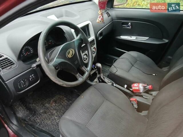 Красный ЗАЗ Форза, объемом двигателя 1.5 л и пробегом 150 тыс. км за 1750 $, фото 7 на Automoto.ua