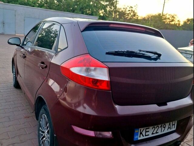 Червоний ЗАЗ Форза, об'ємом двигуна 1.5 л та пробігом 250 тис. км за 2300 $, фото 3 на Automoto.ua