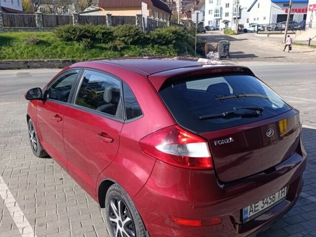 Красный ЗАЗ Форза, объемом двигателя 1.5 л и пробегом 60 тыс. км за 4000 $, фото 1 на Automoto.ua