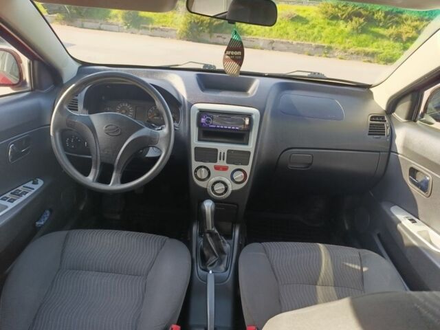 Красный ЗАЗ Форза, объемом двигателя 1.5 л и пробегом 60 тыс. км за 4000 $, фото 4 на Automoto.ua