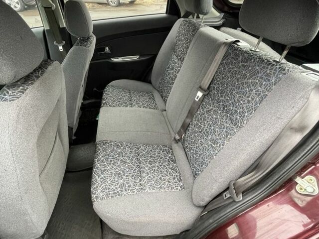 Красный ЗАЗ Форза, объемом двигателя 1.5 л и пробегом 181 тыс. км за 1700 $, фото 5 на Automoto.ua