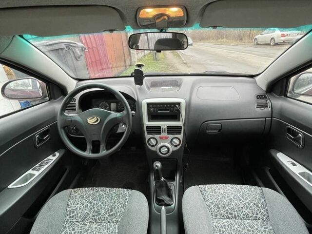 Красный ЗАЗ Форза, объемом двигателя 1.5 л и пробегом 181 тыс. км за 1700 $, фото 6 на Automoto.ua