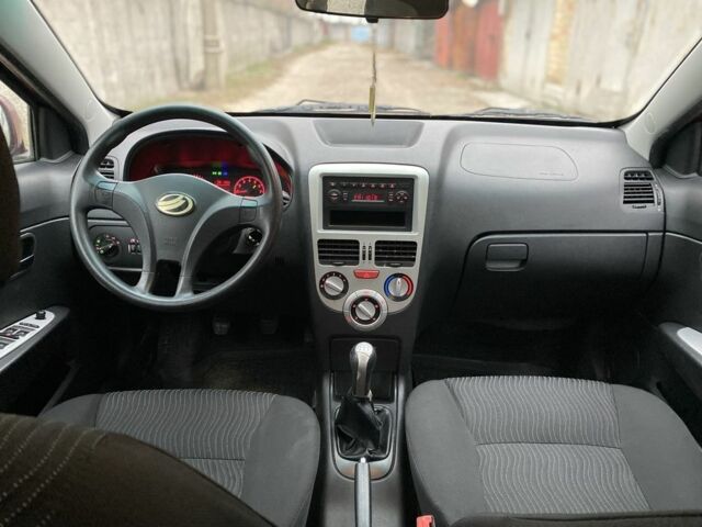 Червоний ЗАЗ Форза, об'ємом двигуна 1.5 л та пробігом 109 тис. км за 2150 $, фото 6 на Automoto.ua