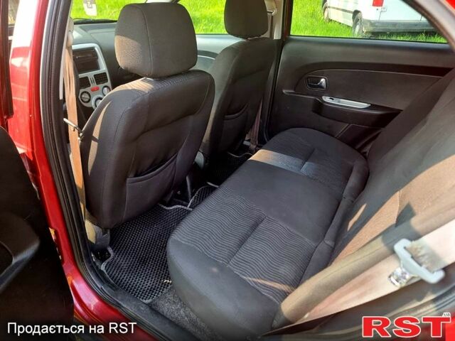 Красный ЗАЗ Форза, объемом двигателя 1.5 л и пробегом 88 тыс. км за 3100 $, фото 2 на Automoto.ua