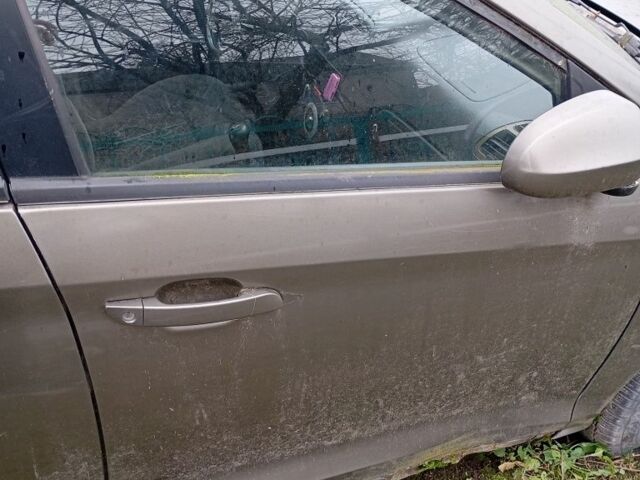 Желтый ЗАЗ Форза, объемом двигателя 0 л и пробегом 173 тыс. км за 800 $, фото 5 на Automoto.ua