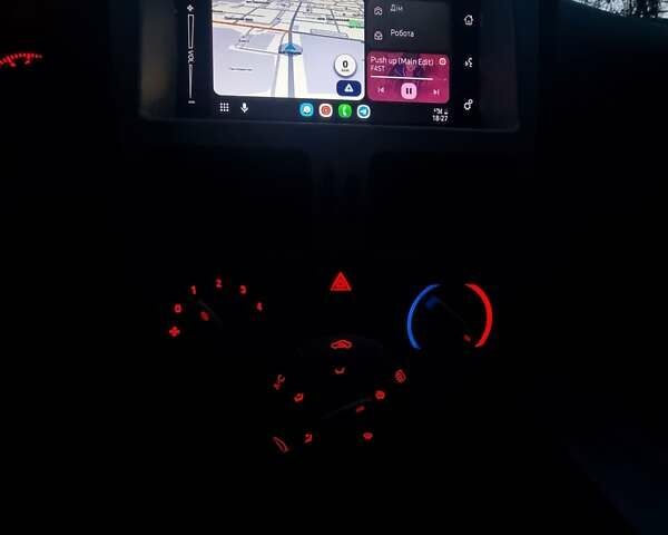 Серый ЗАЗ Форза, объемом двигателя 1.5 л и пробегом 68 тыс. км за 3500 $, фото 2 на Automoto.ua