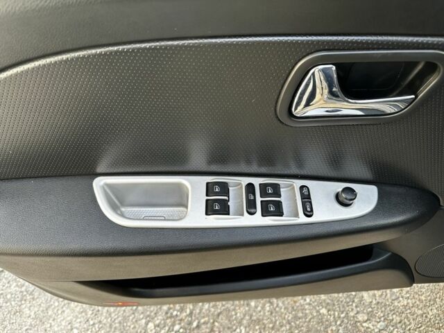 Серый ЗАЗ Форза, объемом двигателя 1.5 л и пробегом 67 тыс. км за 1700 $, фото 4 на Automoto.ua