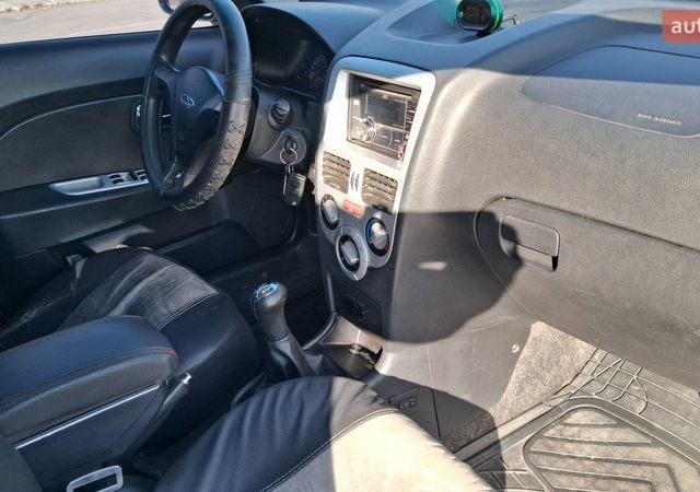 Серый ЗАЗ Форза, объемом двигателя 1.5 л и пробегом 149 тыс. км за 3700 $, фото 7 на Automoto.ua