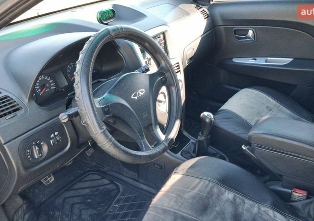 Серый ЗАЗ Форза, объемом двигателя 1.5 л и пробегом 149 тыс. км за 3700 $, фото 6 на Automoto.ua