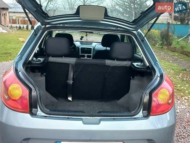 Серый ЗАЗ Форза, объемом двигателя 1.5 л и пробегом 103 тыс. км за 3600 $, фото 5 на Automoto.ua