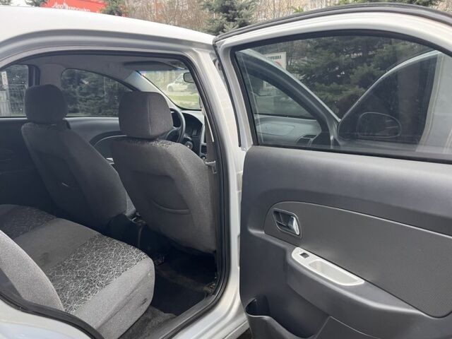 Серый ЗАЗ Форза, объемом двигателя 1.5 л и пробегом 160 тыс. км за 850 $, фото 4 на Automoto.ua