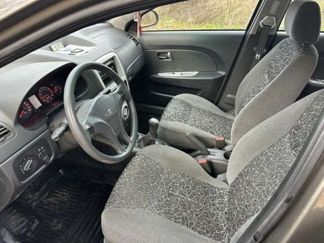 Серый ЗАЗ Форза, объемом двигателя 1.5 л и пробегом 75 тыс. км за 2399 $, фото 8 на Automoto.ua