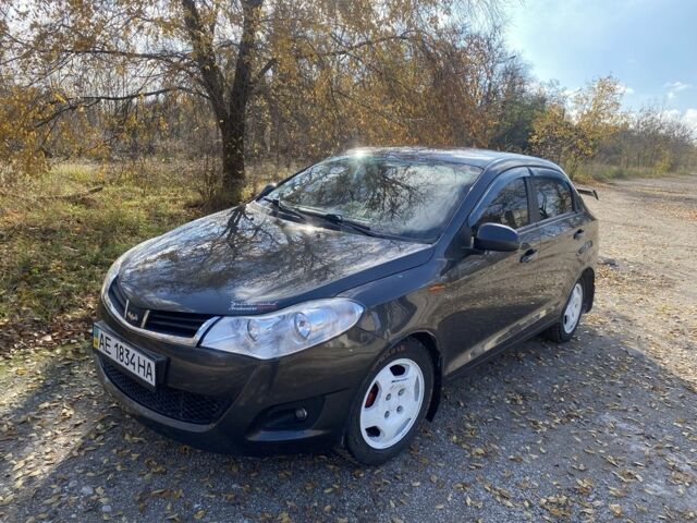 Серый ЗАЗ Форза, объемом двигателя 1.5 л и пробегом 75 тыс. км за 3800 $, фото 1 на Automoto.ua