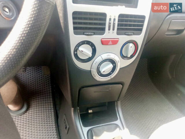 Серый ЗАЗ Форза, объемом двигателя 1.5 л и пробегом 87 тыс. км за 3200 $, фото 3 на Automoto.ua