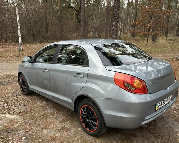 Серый ЗАЗ Форза, объемом двигателя 1.5 л и пробегом 170 тыс. км за 2200 $, фото 3 на Automoto.ua