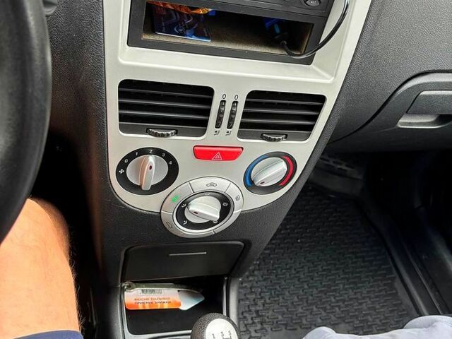 Сірий ЗАЗ Форза, об'ємом двигуна 1.5 л та пробігом 25 тис. км за 3200 $, фото 5 на Automoto.ua