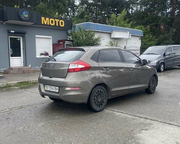 Зеленый ЗАЗ Форза, объемом двигателя 1.5 л и пробегом 153 тыс. км за 2200 $, фото 6 на Automoto.ua