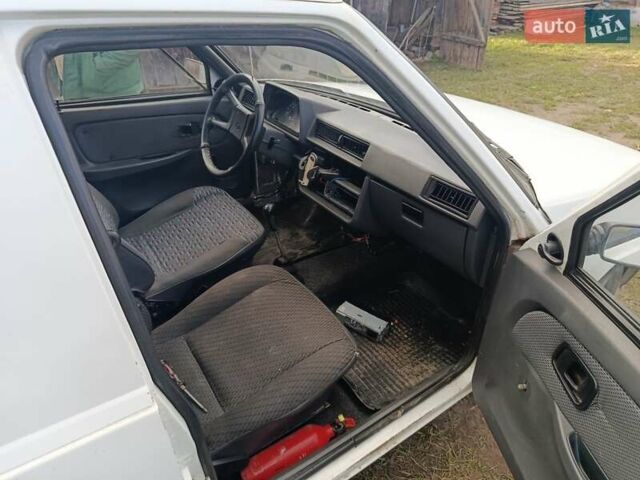 Білий ЗАЗ Lanos Cargo, об'ємом двигуна 1.3 л та пробігом 96 тис. км за 900 $, фото 4 на Automoto.ua