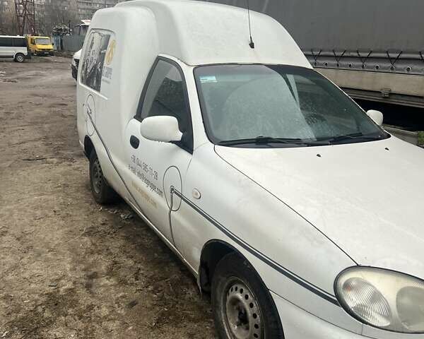 Белый ЗАЗ Lanos Cargo, объемом двигателя 1.5 л и пробегом 158 тыс. км за 2000 $, фото 1 на Automoto.ua
