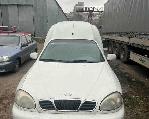 Белый ЗАЗ Lanos Cargo, объемом двигателя 1.5 л и пробегом 158 тыс. км за 2000 $, фото 2 на Automoto.ua