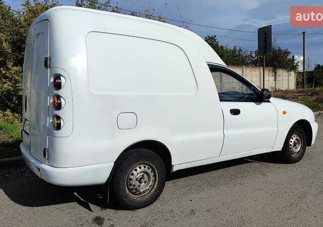 Белый ЗАЗ Lanos Cargo, объемом двигателя 1.5 л и пробегом 282 тыс. км за 2600 $, фото 7 на Automoto.ua