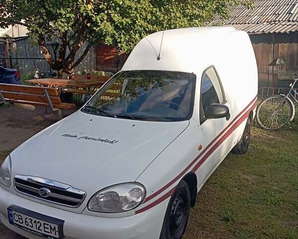 Белый ЗАЗ Lanos Cargo, объемом двигателя 6 л и пробегом 270 тыс. км за 2600 $, фото 6 на Automoto.ua