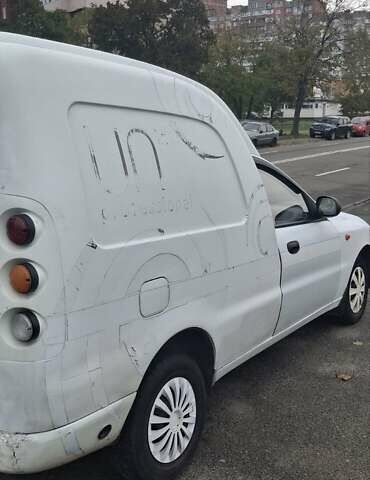 ЗАЗ Lanos Cargo 2012 в Киеве на Automoto.ua Белый ЗАЗ Lanos Cargo, объемом двигателя 1.5 л и пробегом 270 тыс. км за 2200 $, фото 4 на Automoto.ua