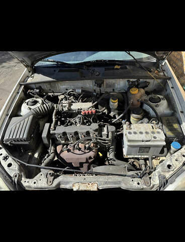 Белый ЗАЗ Lanos Cargo, объемом двигателя 1.5 л и пробегом 274 тыс. км за 2000 $, фото 5 на Automoto.ua