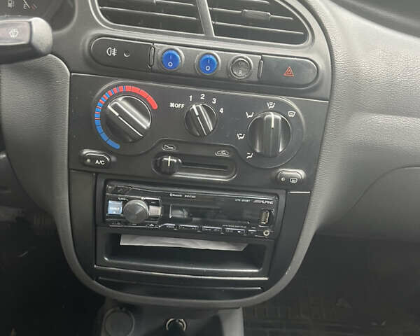 Черный ЗАЗ Lanos Cargo, объемом двигателя 1.5 л и пробегом 437 тыс. км за 2400 $, фото 9 на Automoto.ua