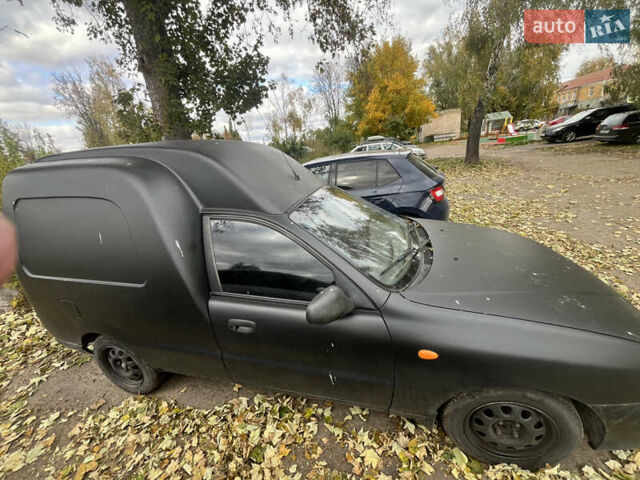 Черный ЗАЗ Lanos Cargo, объемом двигателя 1.5 л и пробегом 437 тыс. км за 2400 $, фото 4 на Automoto.ua