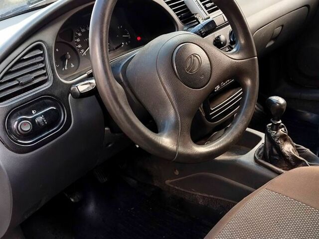 Белый ЗАЗ Ланос Пикап, объемом двигателя 1.3 л и пробегом 20 тыс. км за 1800 $, фото 9 на Automoto.ua