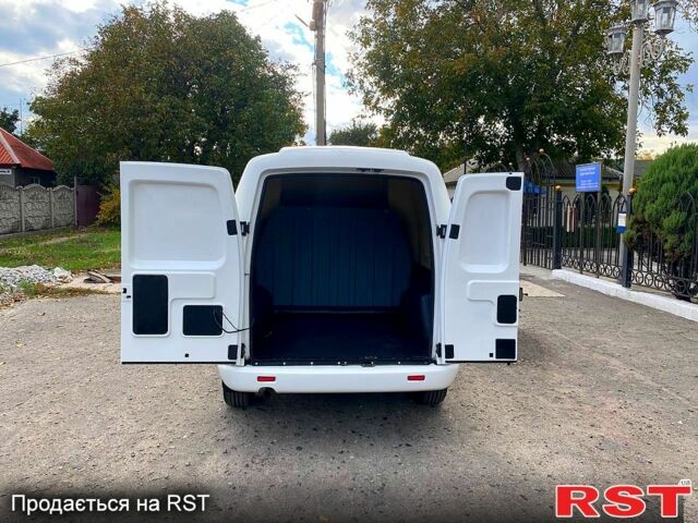 Белый ЗАЗ Ланос Пикап, объемом двигателя 1.5 л и пробегом 180 тыс. км за 3500 $, фото 9 на Automoto.ua