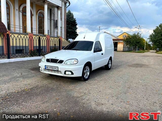 Белый ЗАЗ Ланос Пикап, объемом двигателя 1.5 л и пробегом 180 тыс. км за 3500 $, фото 6 на Automoto.ua