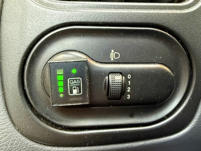 Белый ЗАЗ Ланос Пикап, объемом двигателя 1.5 л и пробегом 184 тыс. км за 2200 $, фото 8 на Automoto.ua