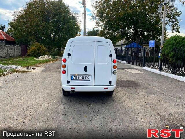 Белый ЗАЗ Ланос Пикап, объемом двигателя 1.5 л и пробегом 180 тыс. км за 3500 $, фото 2 на Automoto.ua