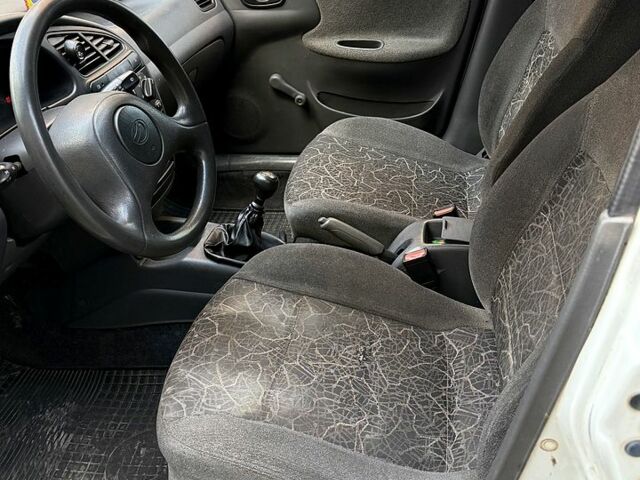 Белый ЗАЗ Ланос Пикап, объемом двигателя 1.5 л и пробегом 184 тыс. км за 2200 $, фото 7 на Automoto.ua