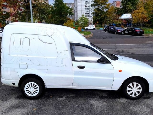 Белый ЗАЗ Ланос Пикап, объемом двигателя 1.5 л и пробегом 270 тыс. км за 2200 $, фото 7 на Automoto.ua