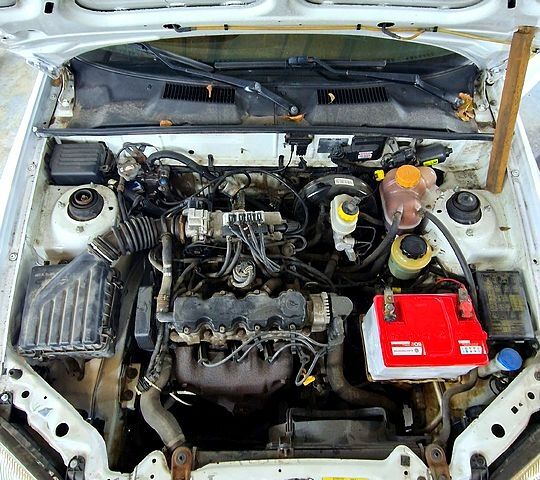 Белый ЗАЗ Ланос Пикап, объемом двигателя 1.5 л и пробегом 160 тыс. км за 3500 $, фото 7 на Automoto.ua