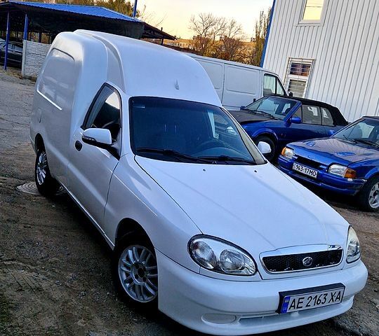 Белый ЗАЗ Ланос Пикап, объемом двигателя 1.5 л и пробегом 160 тыс. км за 3500 $, фото 1 на Automoto.ua